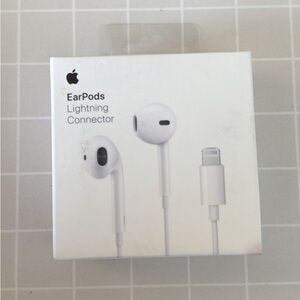 New Apple EarPods Lightning Connector